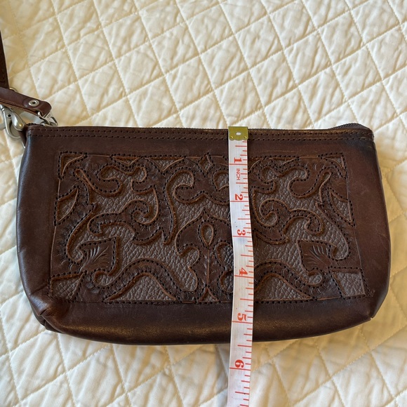 Leaders In Leather Hand Tooled Wristlet - Picture 8 of 8